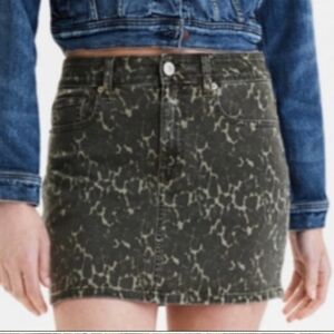 American Eagle Outfitters Olive Green Acid-Wash Mini Skirt